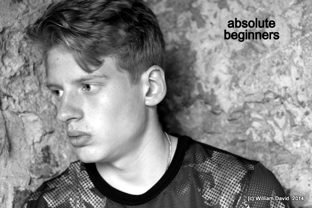 Liam starting out in modeling - the absolute beginners series - halfling project